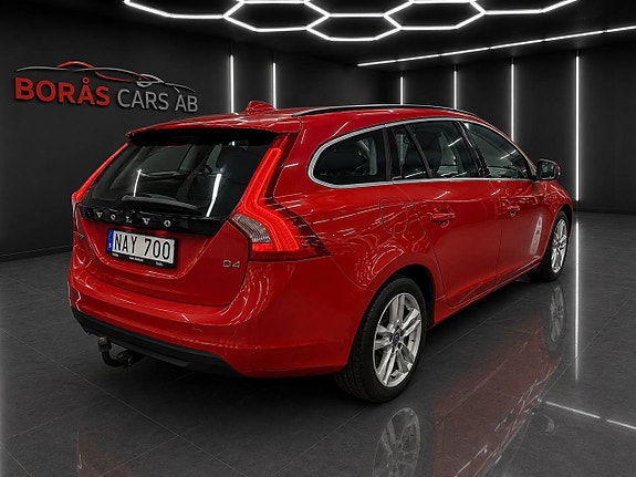 Volvo V60 3 of 12