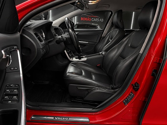 Volvo V60 7 of 12