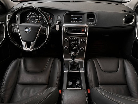 Volvo V60 8 of 12