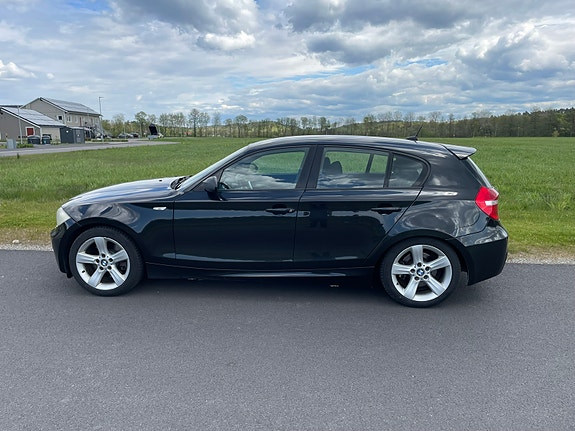 BMW 130i 6 of 7