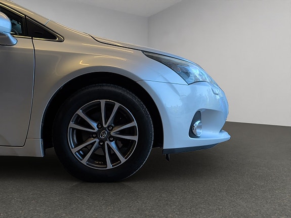 Toyota Avensis 29 of 30