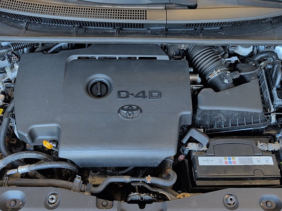 Toyota Avensis 9 of 30