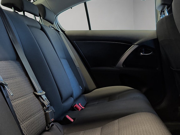 Toyota Avensis 11 of 30