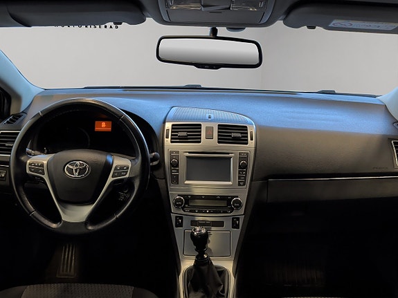 Toyota Avensis 12 of 30