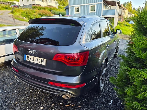 Audi Q7 9 of 9