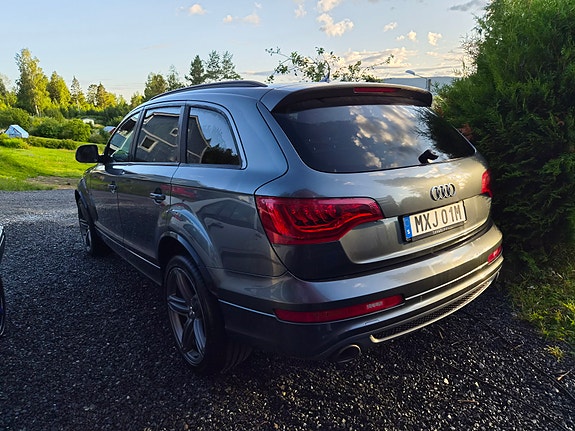 Audi Q7 8 of 9