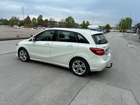 Mercedes-Benz B180 d 6 of 14