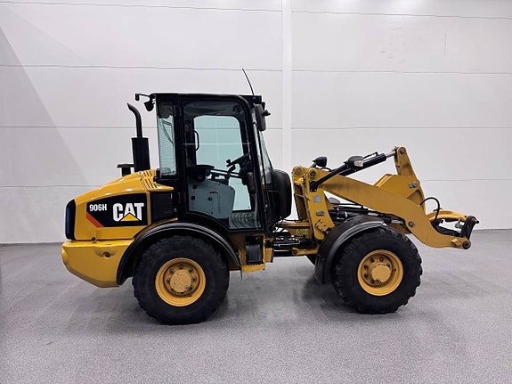 Cat 906H Med nya redskap 6 of 6
