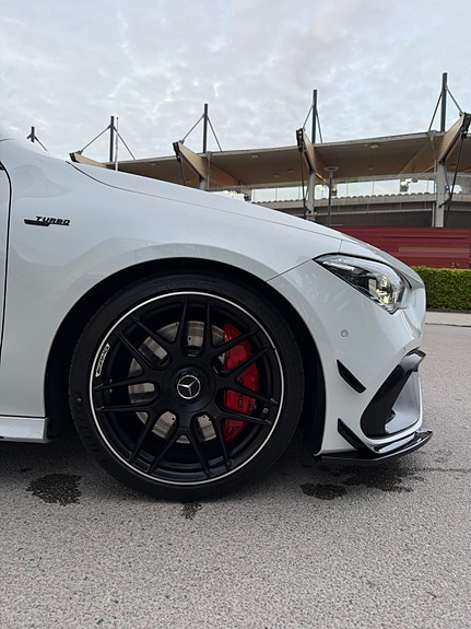 Mercedes-Benz CLA45 5 of 5