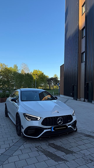 Mercedes-Benz CLA45 2 of 5