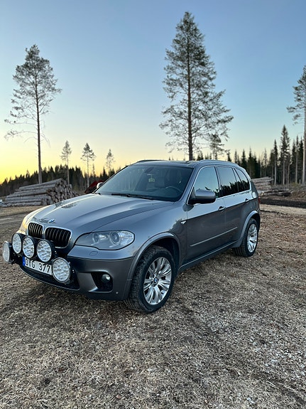 BMW X5 3 of 5