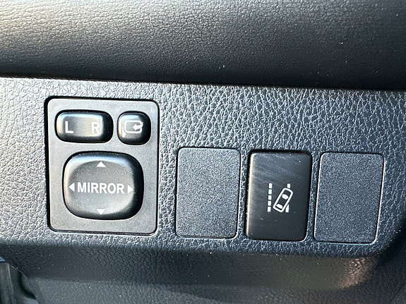 Toyota RAV4 11 of 11