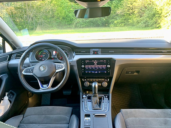Volkswagen Passat 4 of 5