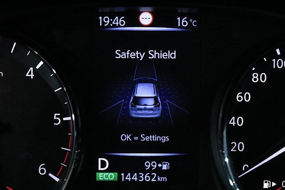 Nissan X-Trail 17 of 27