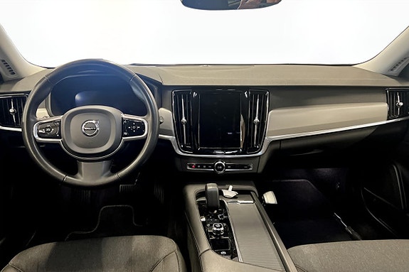 Volvo V90 Cross Country 4 of 5