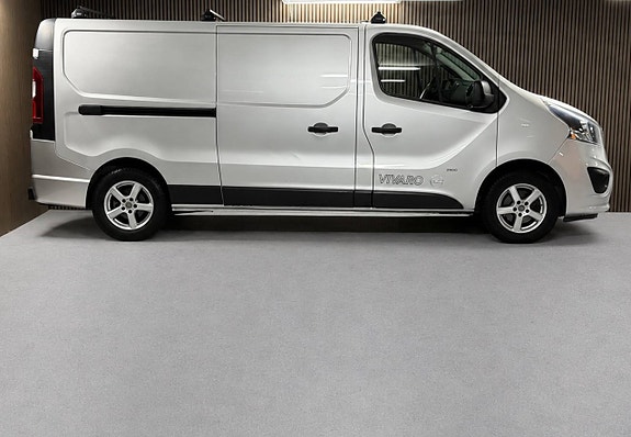 Opel Vivaro 8 of 13