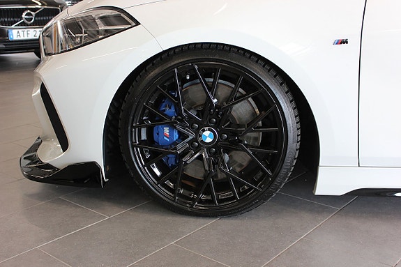 BMW M135i 11 of 22