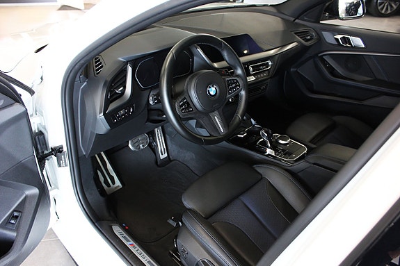BMW M135i 2 of 5