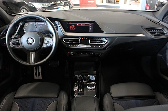 BMW M135i 9 of 22