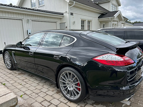 Porsche Panamera Turbo 5 of 5