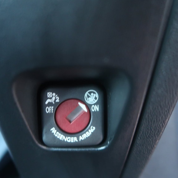 Peugeot 208 22 of 27