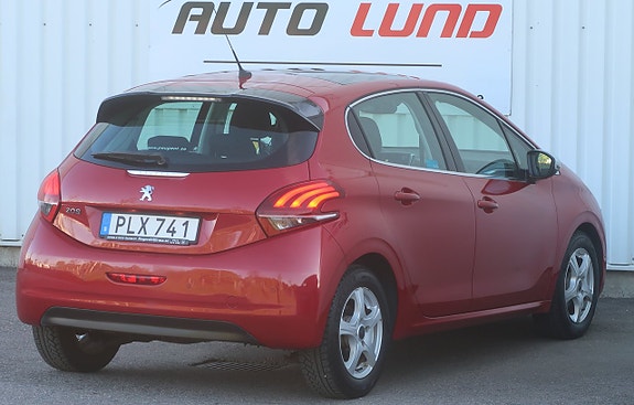 Peugeot 208 4 of 27