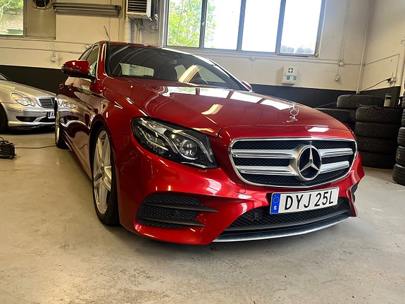 Mercedes-Benz E220 d 3 of 5