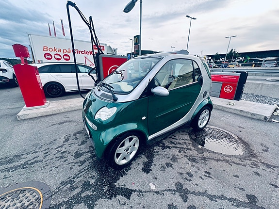 Smart Fortwo 2 of 8