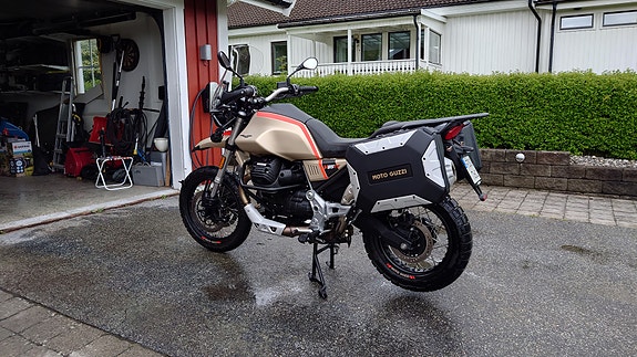 Moto Guzzi V85 TT Travel 5 of 5