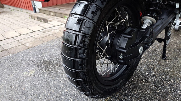 Moto Guzzi V85 TT Travel 7 of 8