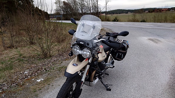 Moto Guzzi V85 TT Travel 8 of 8