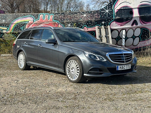 Mercedes-Benz E350 11 of 30