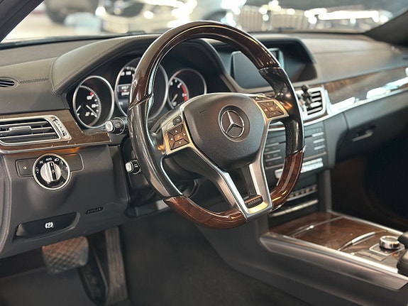 Mercedes-Benz E350 15 of 30