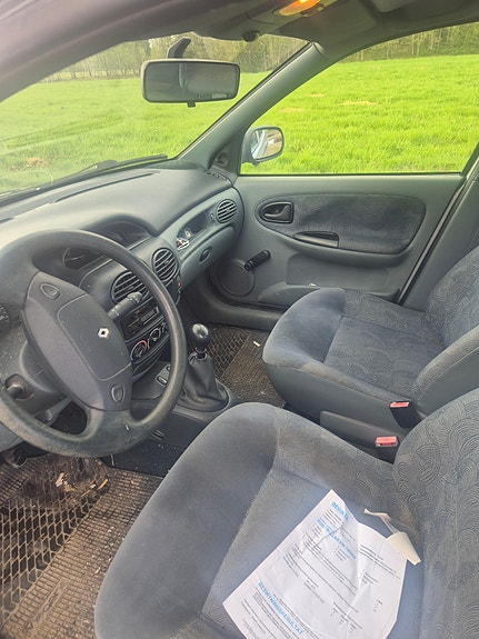 Renault Megane I 5 of 5
