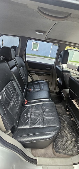Nissan X-Trail 8 of 8