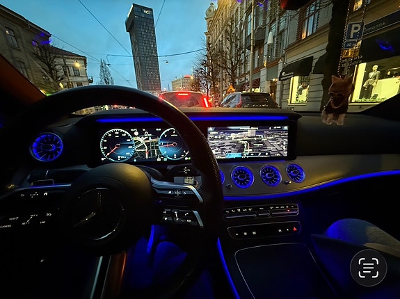 Mercedes-Benz E220 d 5 of 5