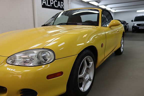 Mazda MX-5 3 of 23