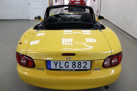 Mazda MX-5 16 of 23