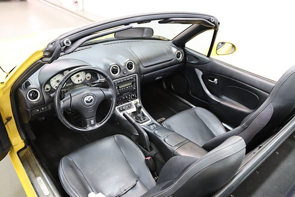 Mazda MX-5 11 of 23