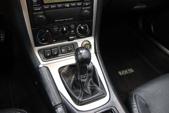 Mazda MX-5 18 of 23