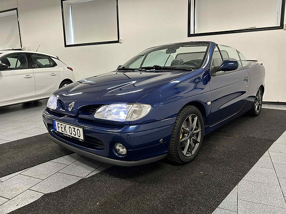 Renault Megane 2 of 18