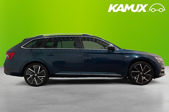 Skoda Superb 2 of 5