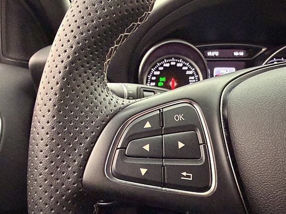 Mercedes-Benz A180 23 of 30