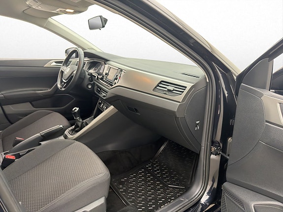 Volkswagen Polo 15 of 26