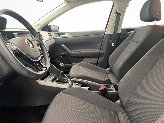 Volkswagen Polo 21 of 26