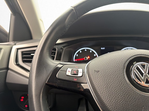 Volkswagen Polo 23 of 26