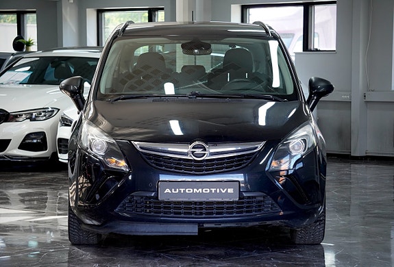 Opel Zafira Tourer 2 of 5