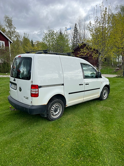 Volkswagen Caddy 2 of 5