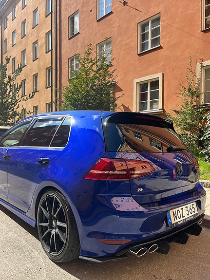 Volkswagen Golf VII 12 of 17