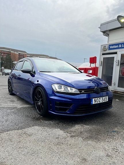 Volkswagen Golf VII 14 of 17
